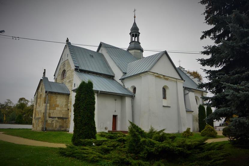 Kościół w Mokrsku Dolnym.JPG