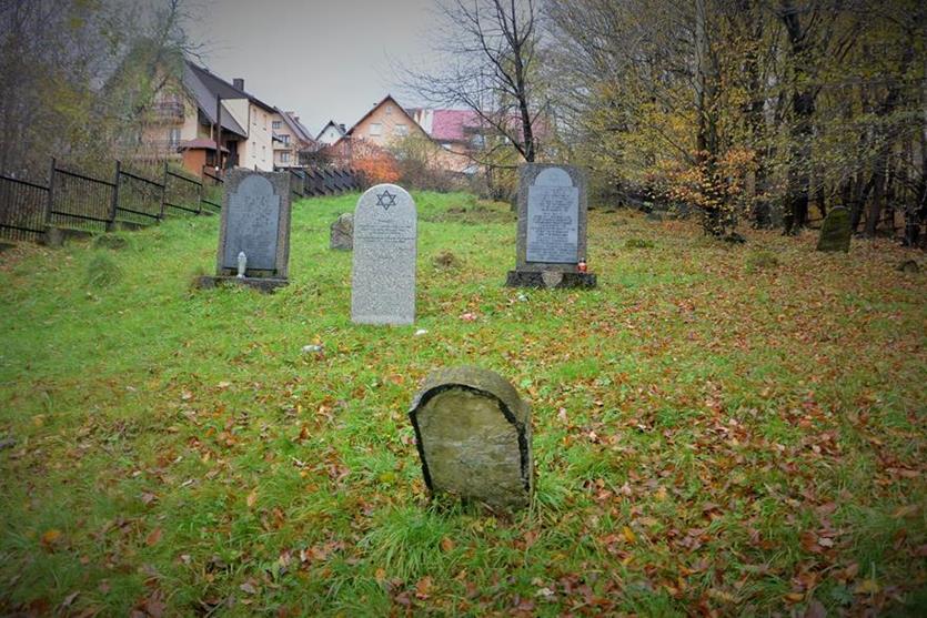 Cmentarz żydowski w Limanowej (1).JPG