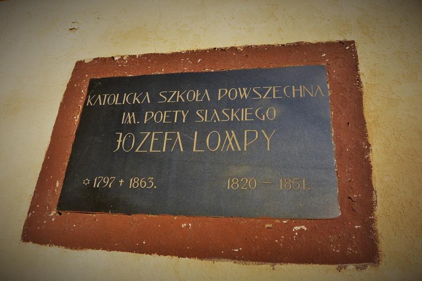 Szkołą i dom Józefa Lompy (7).JPG