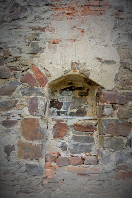 Włodzienin - ruiny kościoła (19).JPG