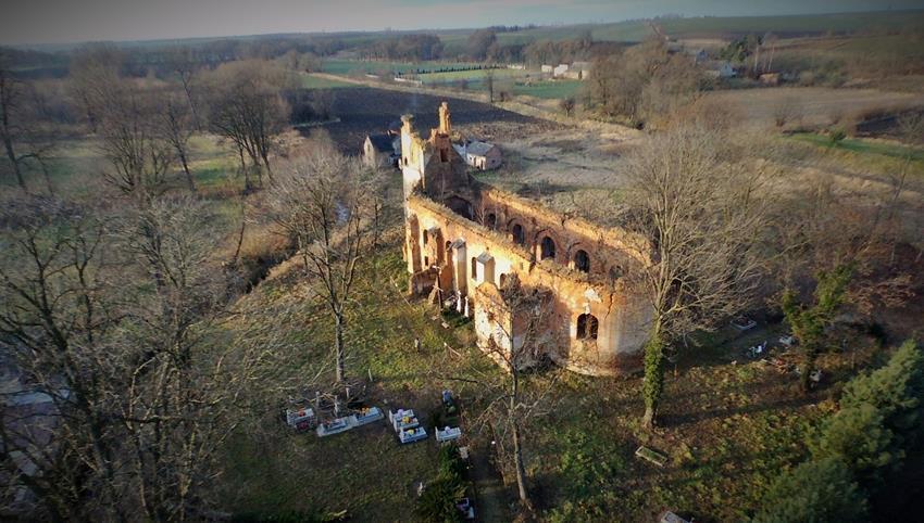 Ruiny kościoła (2).jpg