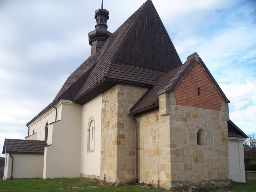 Dziekanowice - kościół (1).jpg