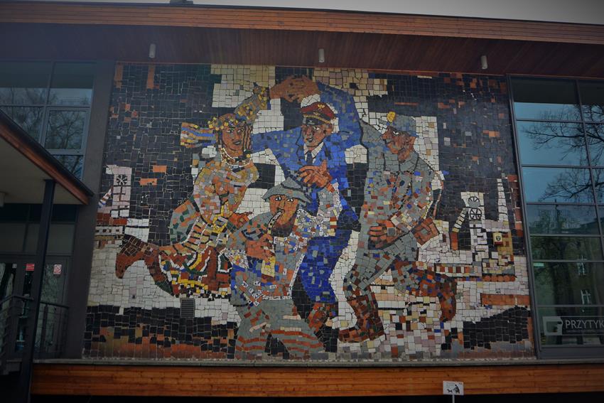 Mozaika na Tarnogóskim Centrum Kultury (4).JPG