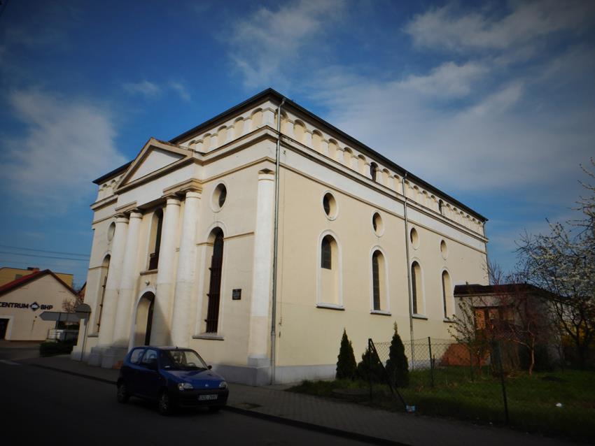 Synagoga w Praszce (3).JPG