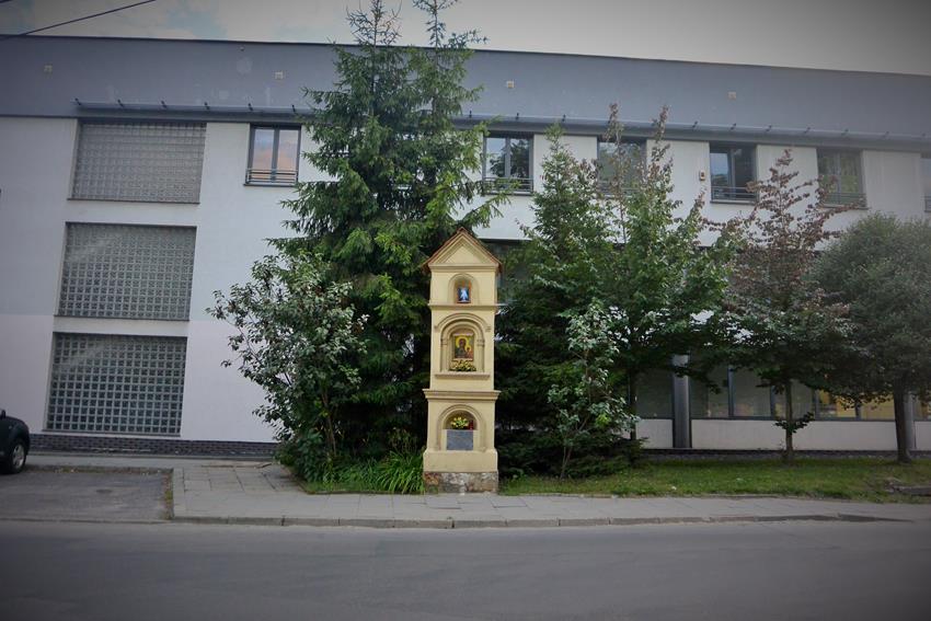 Kapliczka z ulicy Białoprądnickiej (5).JPG