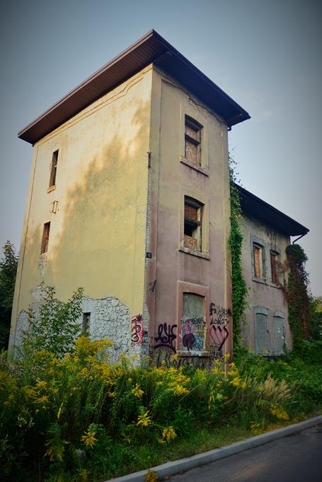 Opuszczony dom przy ulicy Adama Mickiewicza (1).JPG