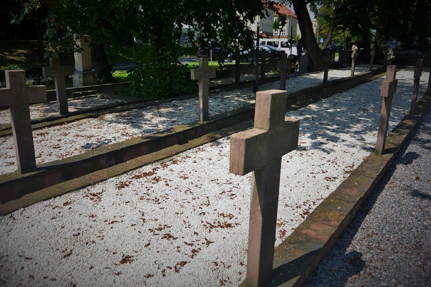 Cmentarz Żołnierzy Września (2).JPG