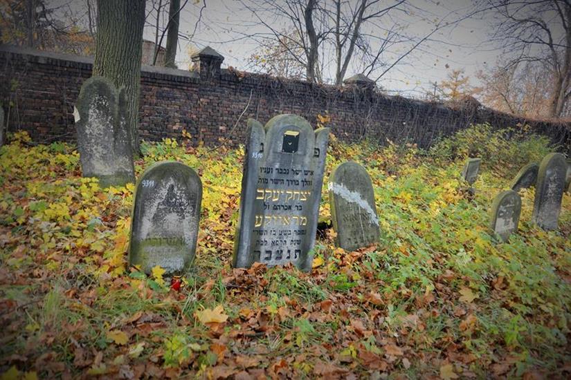 Cmentarz żydowski w Zawierciu (60).JPG