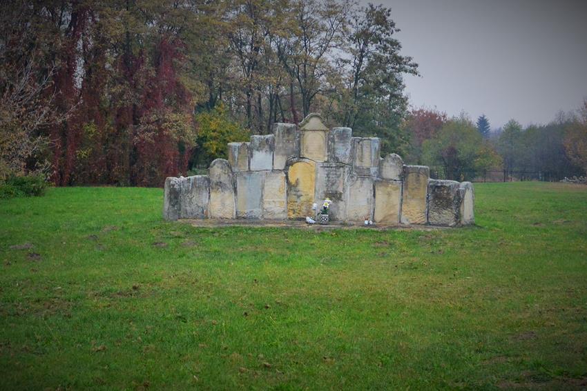 Cmentarz żydowski w Dębicy (4).JPG