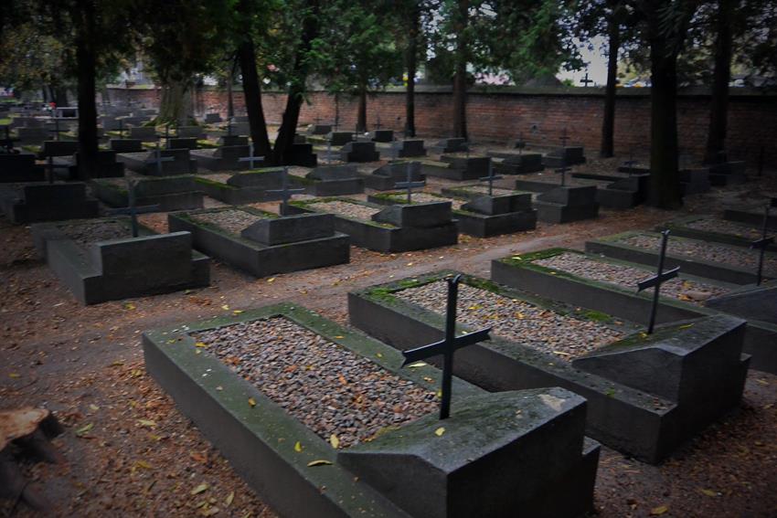 Cmentarz z I Wojny Światowej (6).JPG