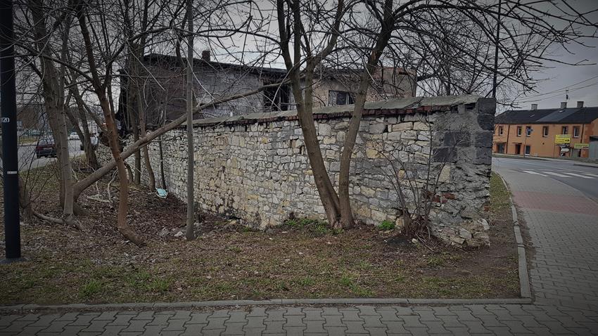 Mur przy ulicy Kombajnistów (4).jpg