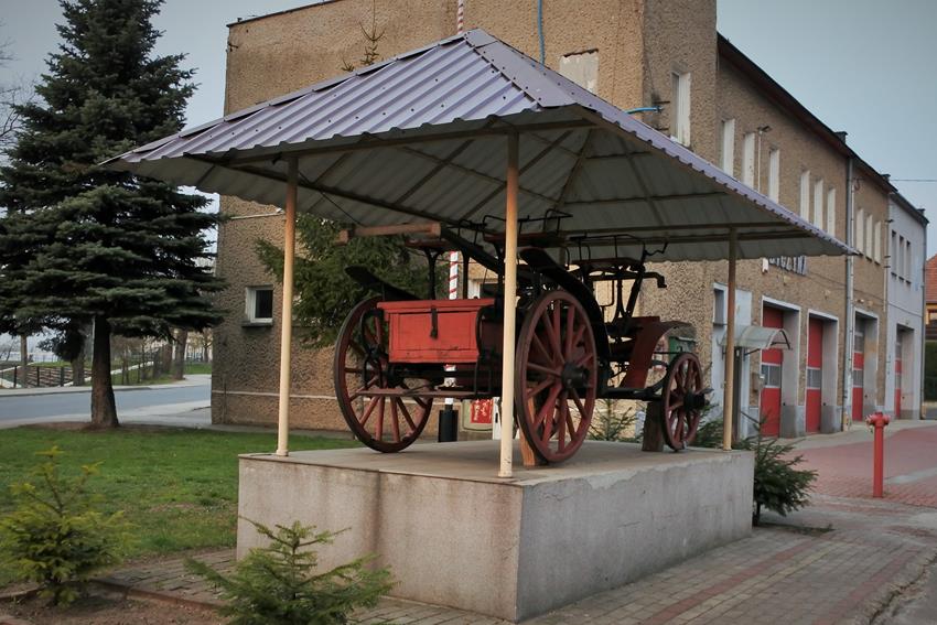 OSP Byczyna i konny wóz straży pożarnej (5).JPG