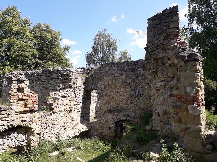 Nowy Sacz zamek ruiny.jpg