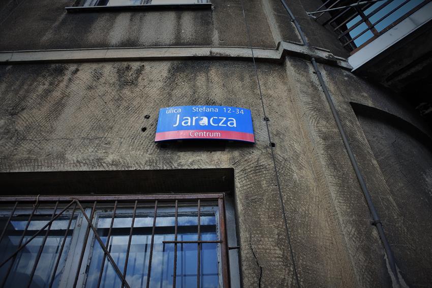 Ulica Stefana Jaracza 24 (3).JPG