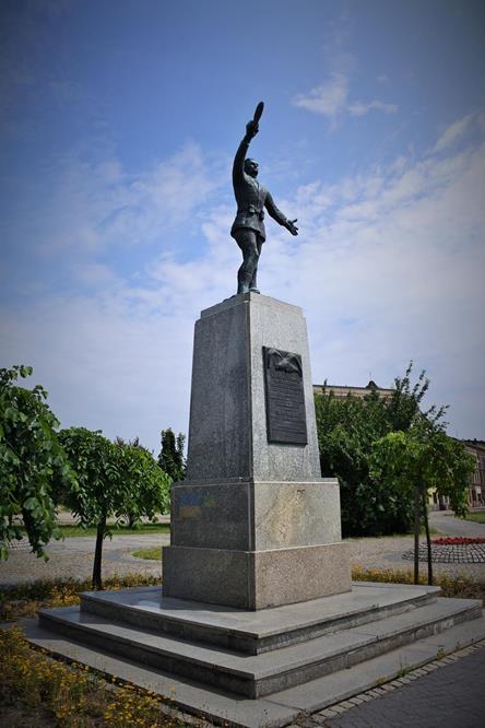 Pomnik Powstańca Śląskiego (4).JPG