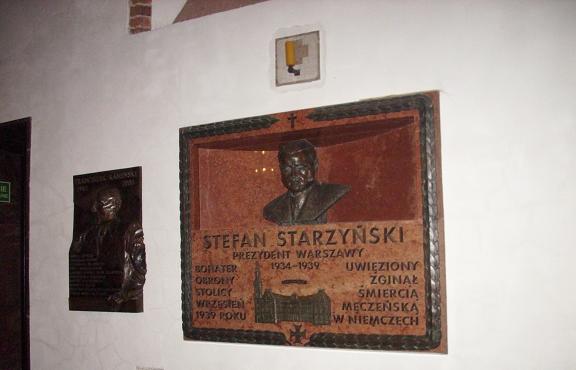 Archikatedra Warszawska - tablica pamięci Stefana Starzyńskiego.JPG