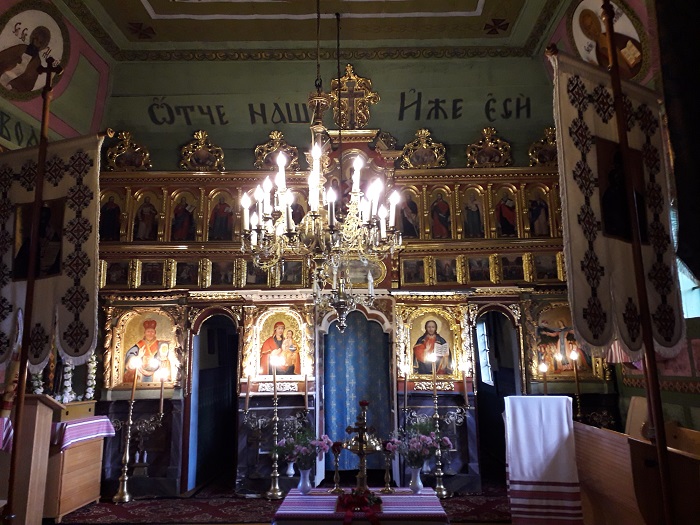 Bielanka cerkiew ikonostas.jpg