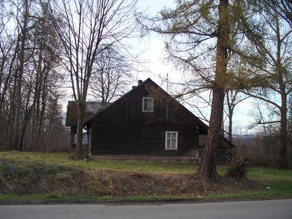 Drewniany dom.jpg