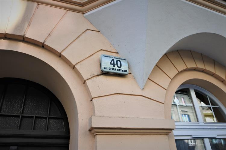 Ulica Ofiar Katynia 40 (3).JPG