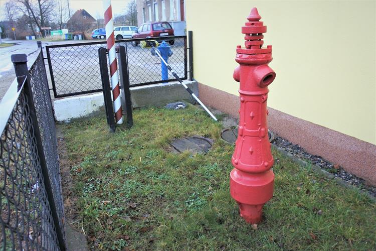 Kamieniec Ząbkowicki - hydrant (3).JPG