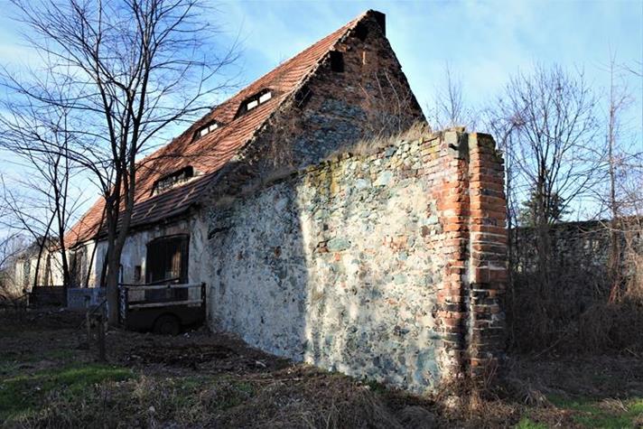 Ruiny folwarku (6).JPG