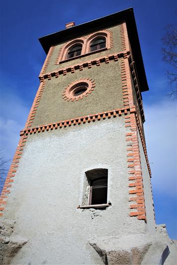 Grodziszcze - wieża widokowa (10).JPG