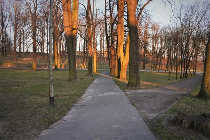 Kłodzko - dawny cmentarz wojenny (3).JPG