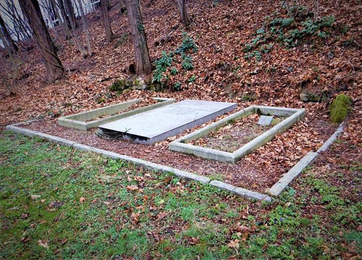 Cmentarz rodzinny na Kaplicznym Wzgórzu (8).JPG
