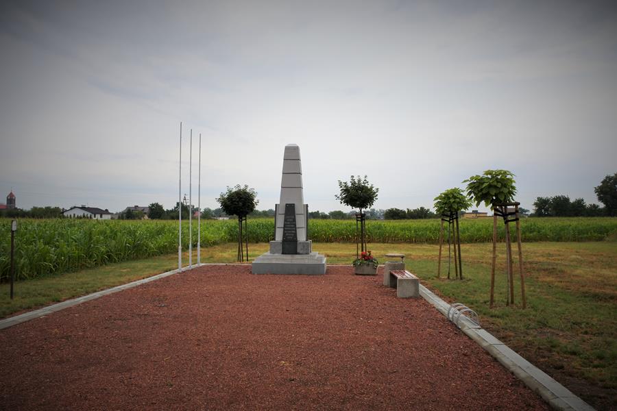 Pomnik Bitwy pod Olzą (1).JPG