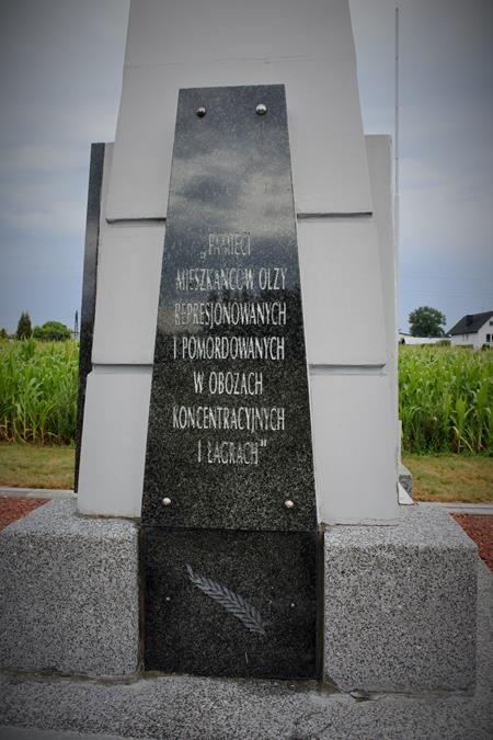 Pomnik Bitwy pod Olzą (6).JPG