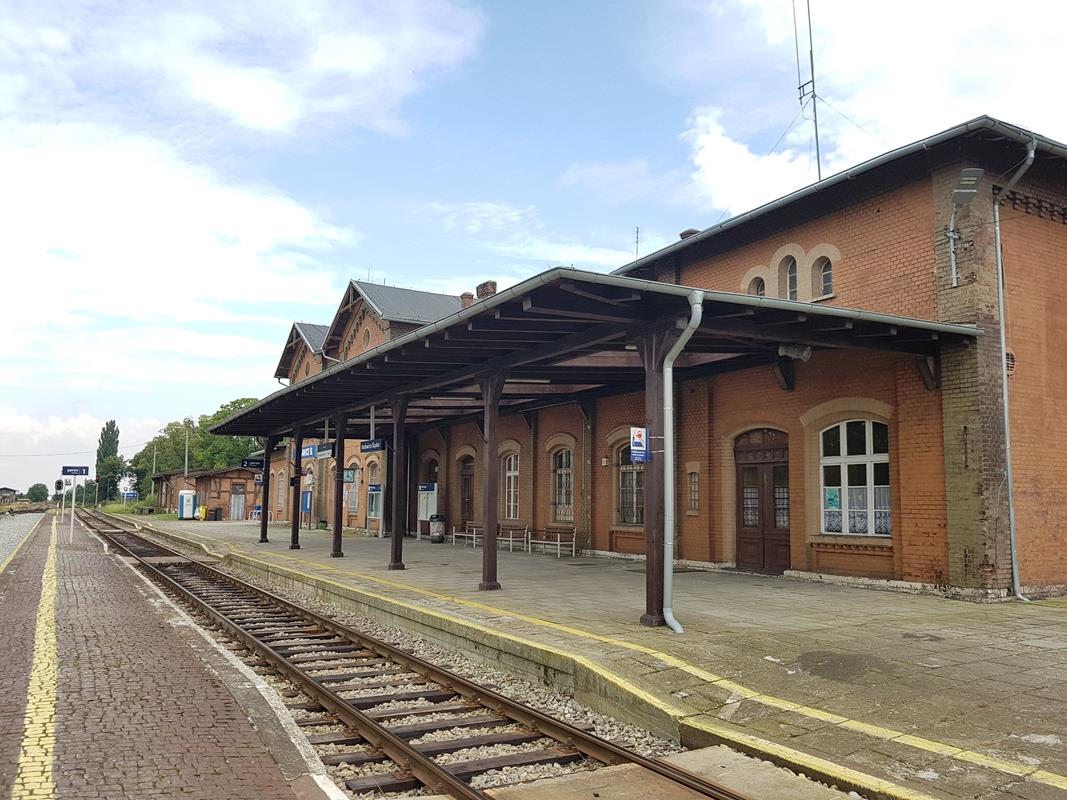 Raclawice Sl. dworzec kolejowy (3).jpg