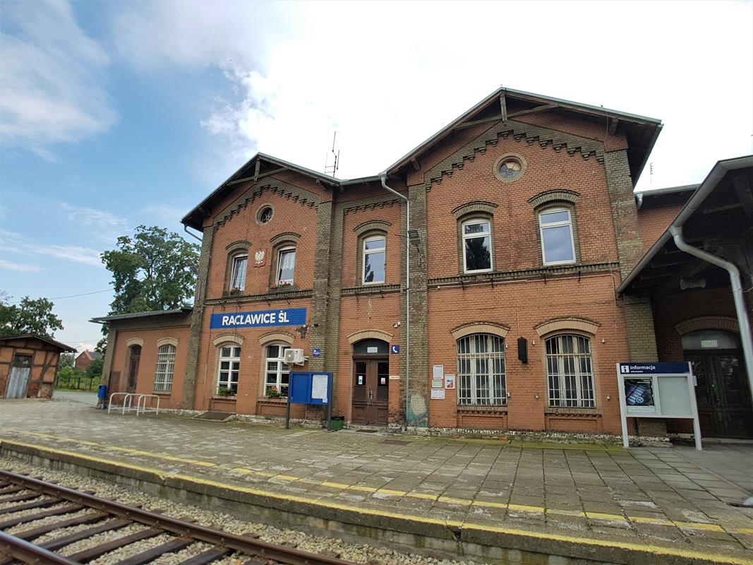 Raclawice Sl. dworzec kolejowy (4).jpg