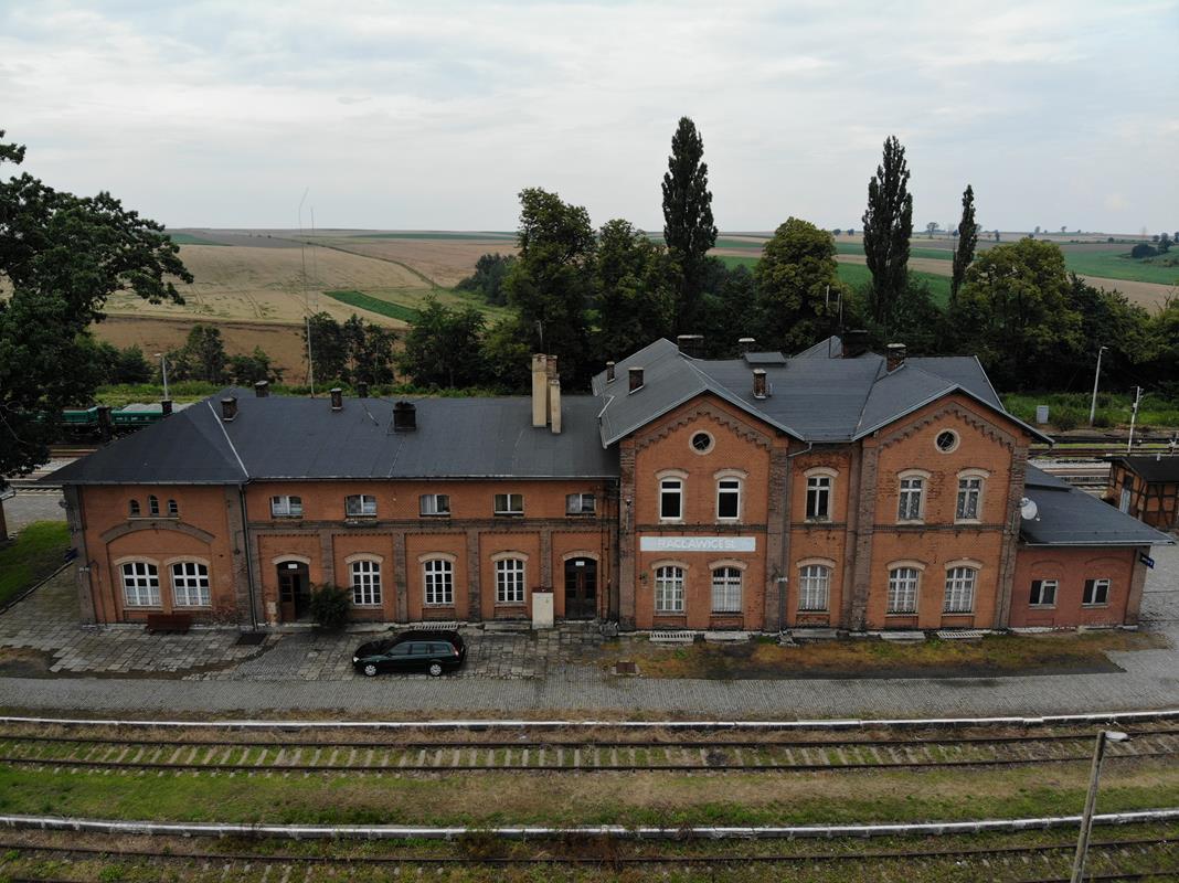 Raclawice Sl. dworzec kolejowy (14).JPG