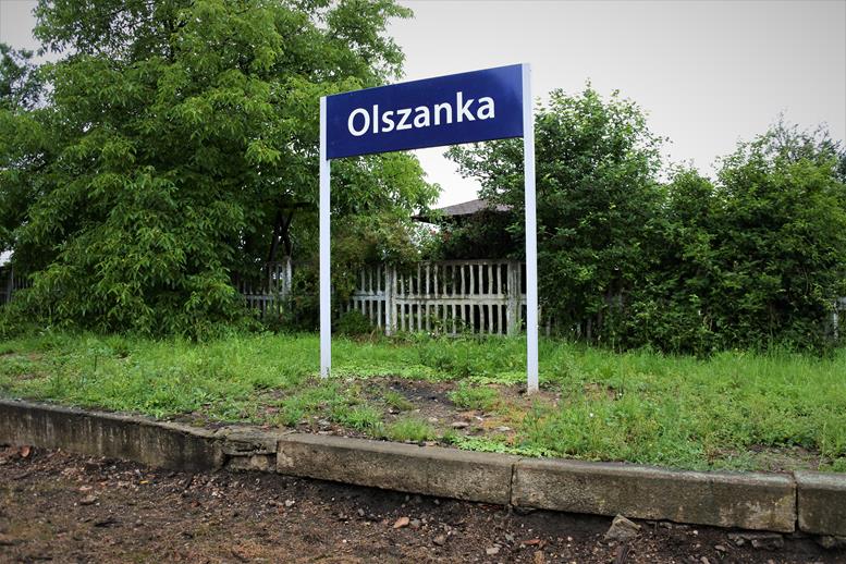 Olszanka - dworzec i przystanek kolejowy (6).JPG