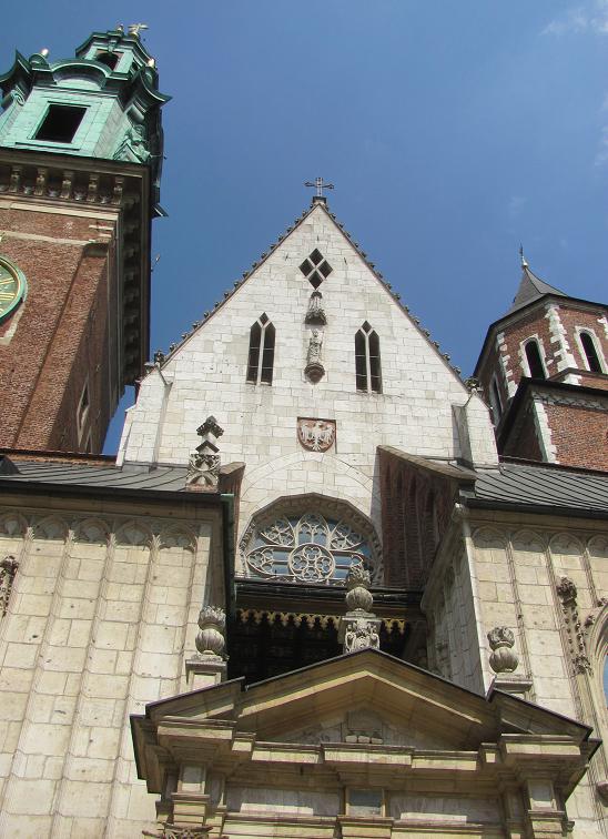 4. Kraków - katedra na Wawelu - Fasada.JPG