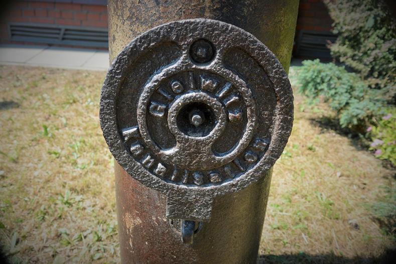 Hydrant z 1934 roku (5).JPG
