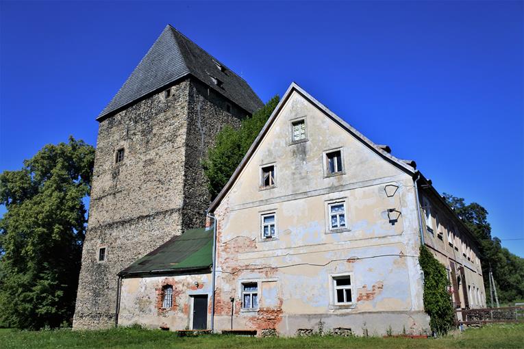 Siedlęcin - wieża rycerska (8).JPG