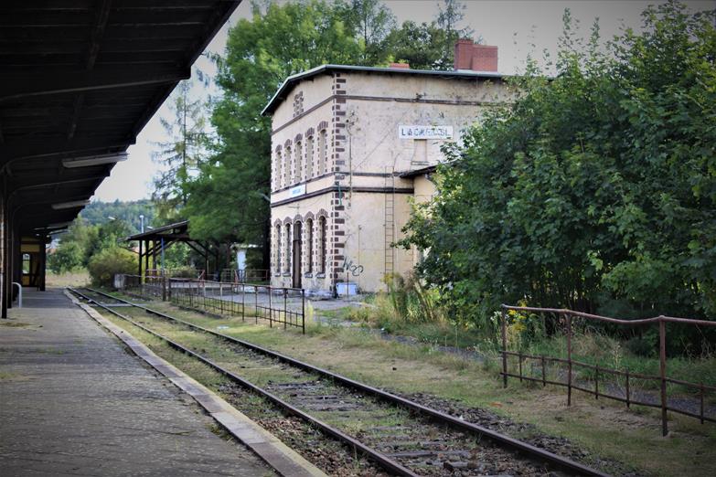 Dworzec kolejowy i jego otoczenie (10).JPG