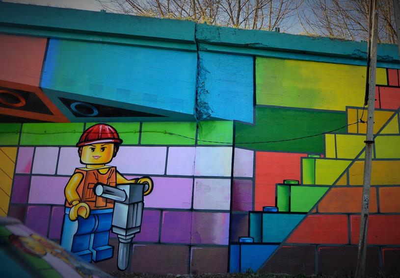 Wiaduk z muralem LEGO (3).JPG