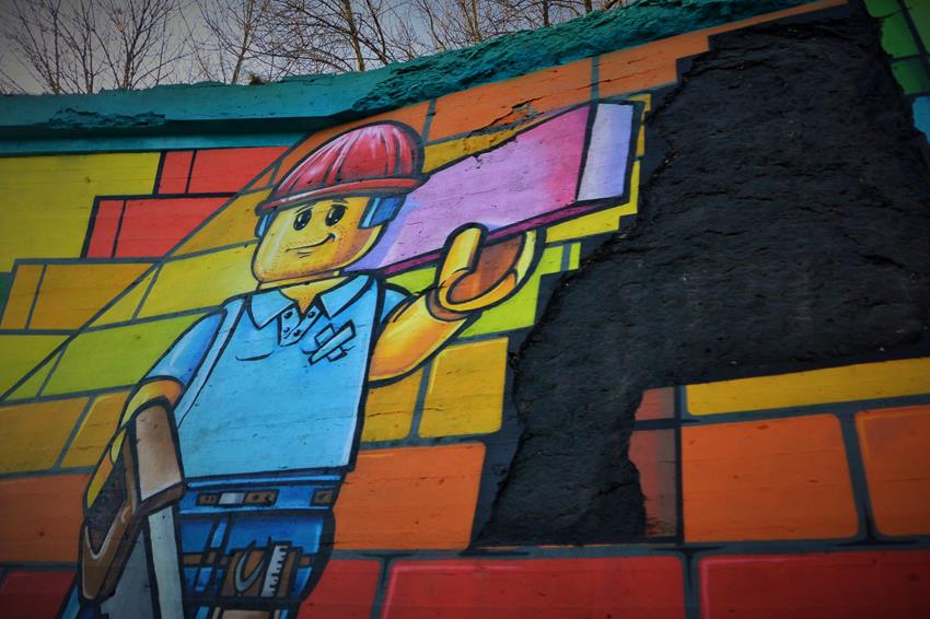 Wiaduk z muralem LEGO (4).JPG