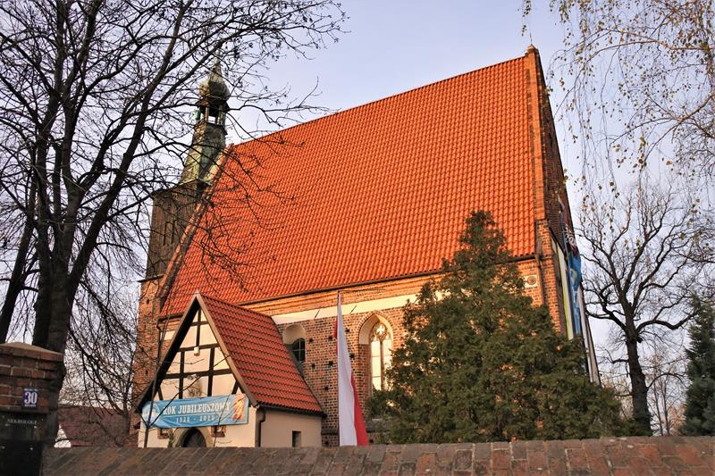 Kościół pw. św. Andrzeja.JPG