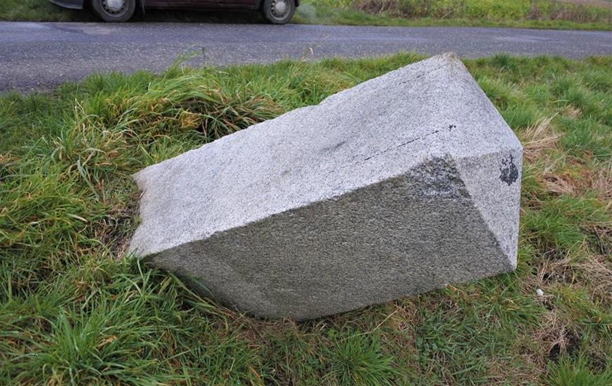Kamień graniczny II (2).JPG