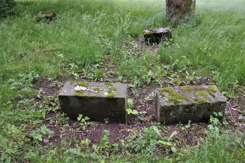 Dawny cmentarz żydowski (8).JPG