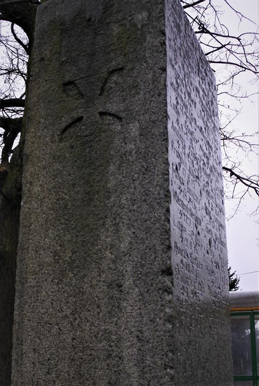 Pomnik z I Wojny Światowej (8).JPG