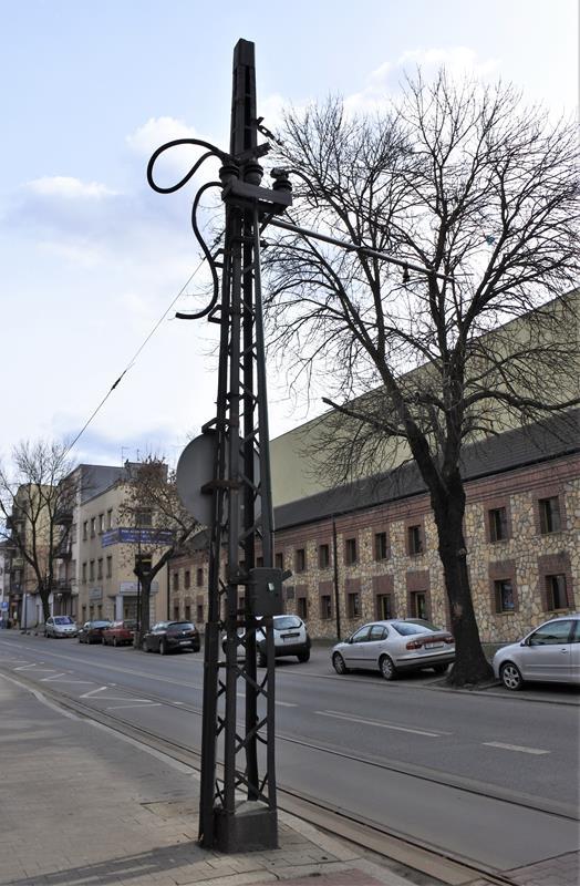 Sosnowiec - tramwajowy słup trakcyjny (1).JPG