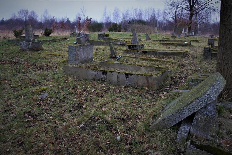 Molstowice - cmentarz ewangeliski (11).JPG
