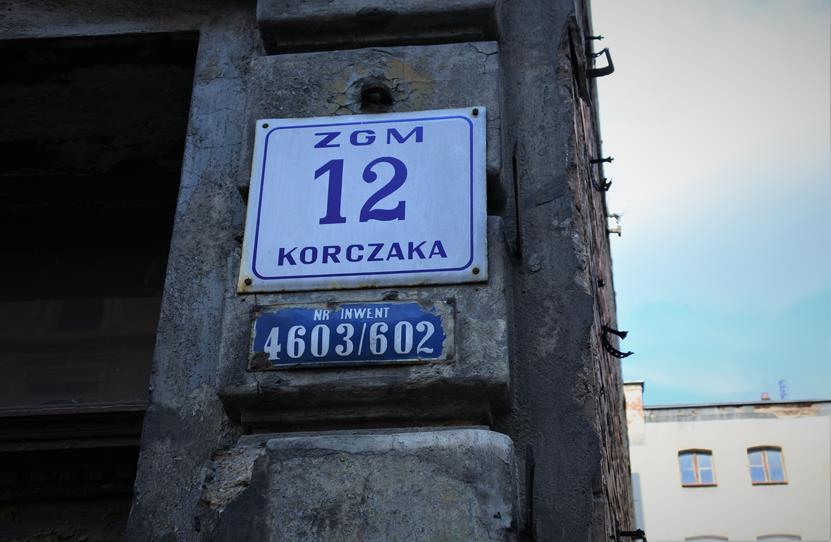 Ulica Janusza Korczaka 12 (2).JPG