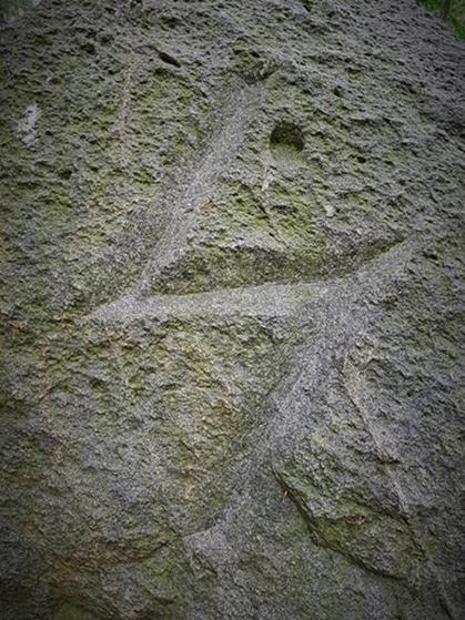 Kamien z runami (3).jpg