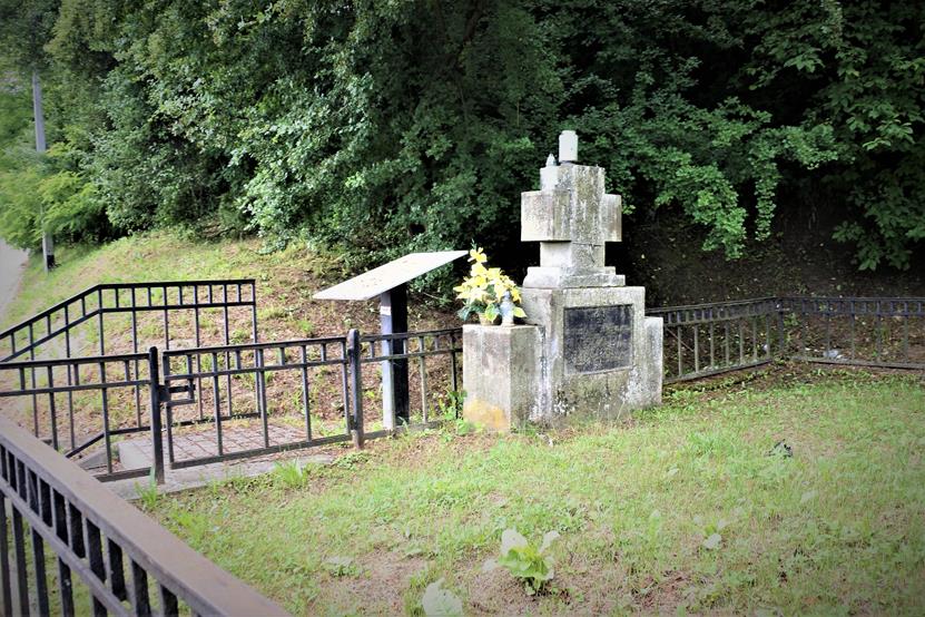 Gromnik - cmentarz wojenny nr 146 (3).JPG