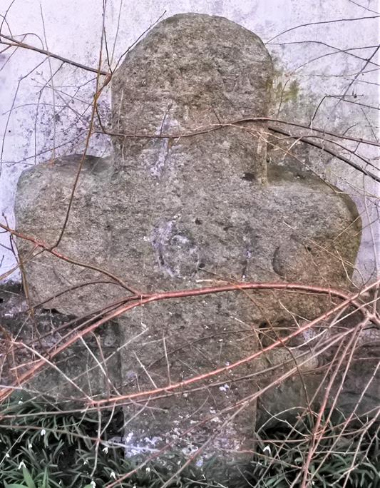 Kamienny krzyż z Brzeźnicy (2).JPG